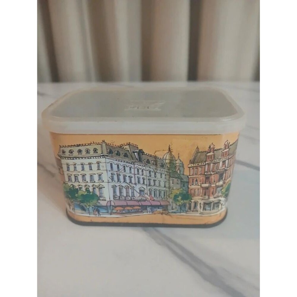 Vintage Cafe Vienna Coffee Tin